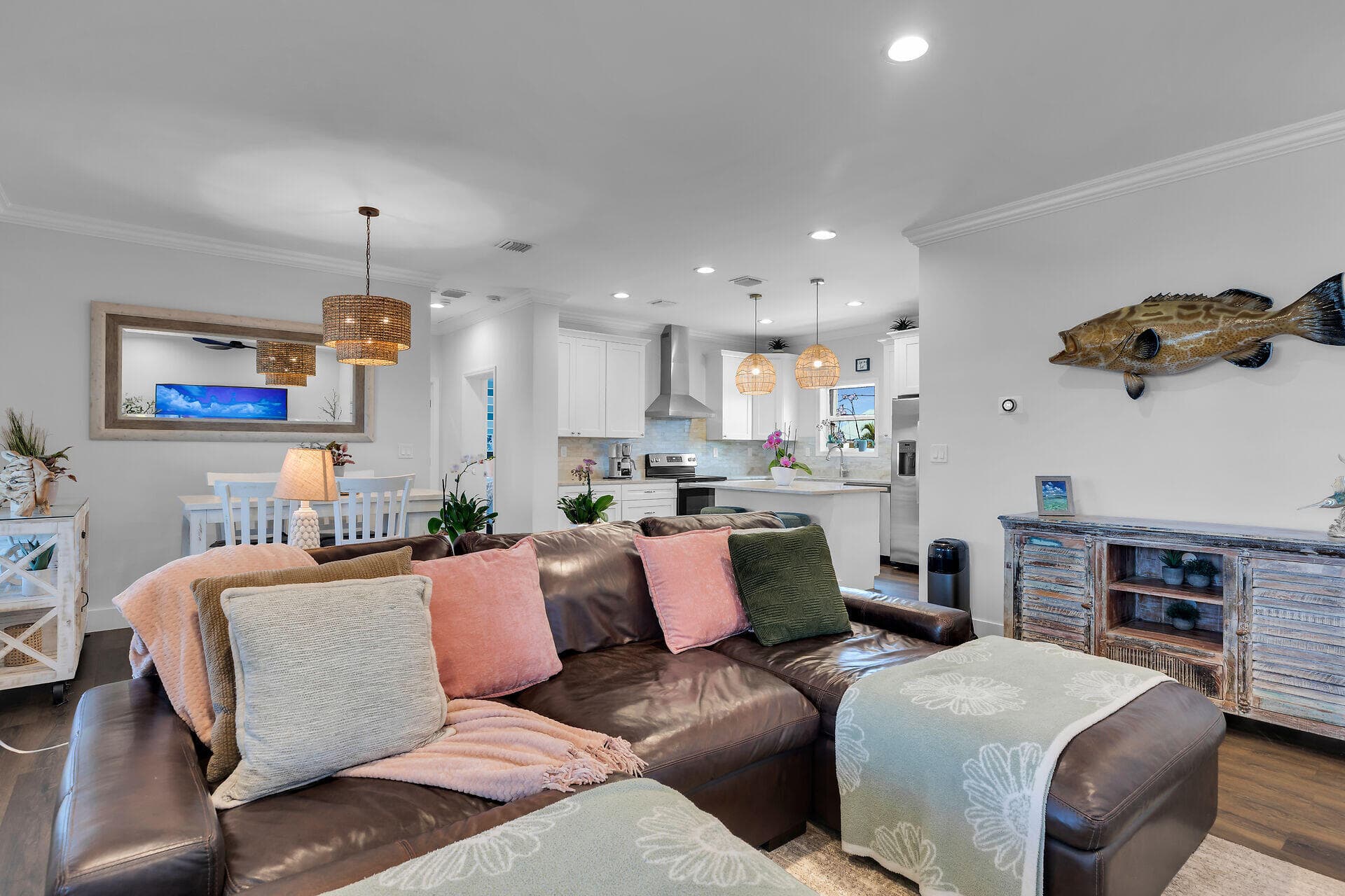 29663 Saratoga Avenue photo 4