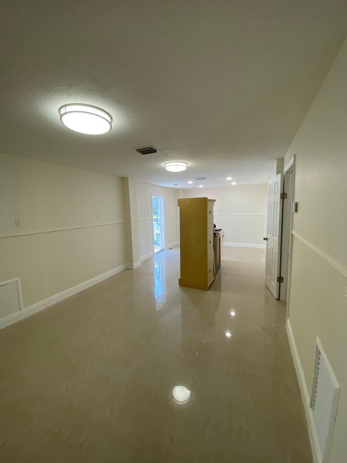 3610 S Seas Street photo 2