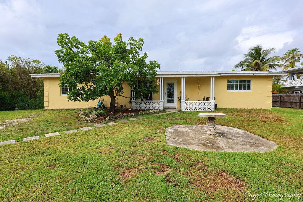 30525 Winifred Street photo 5