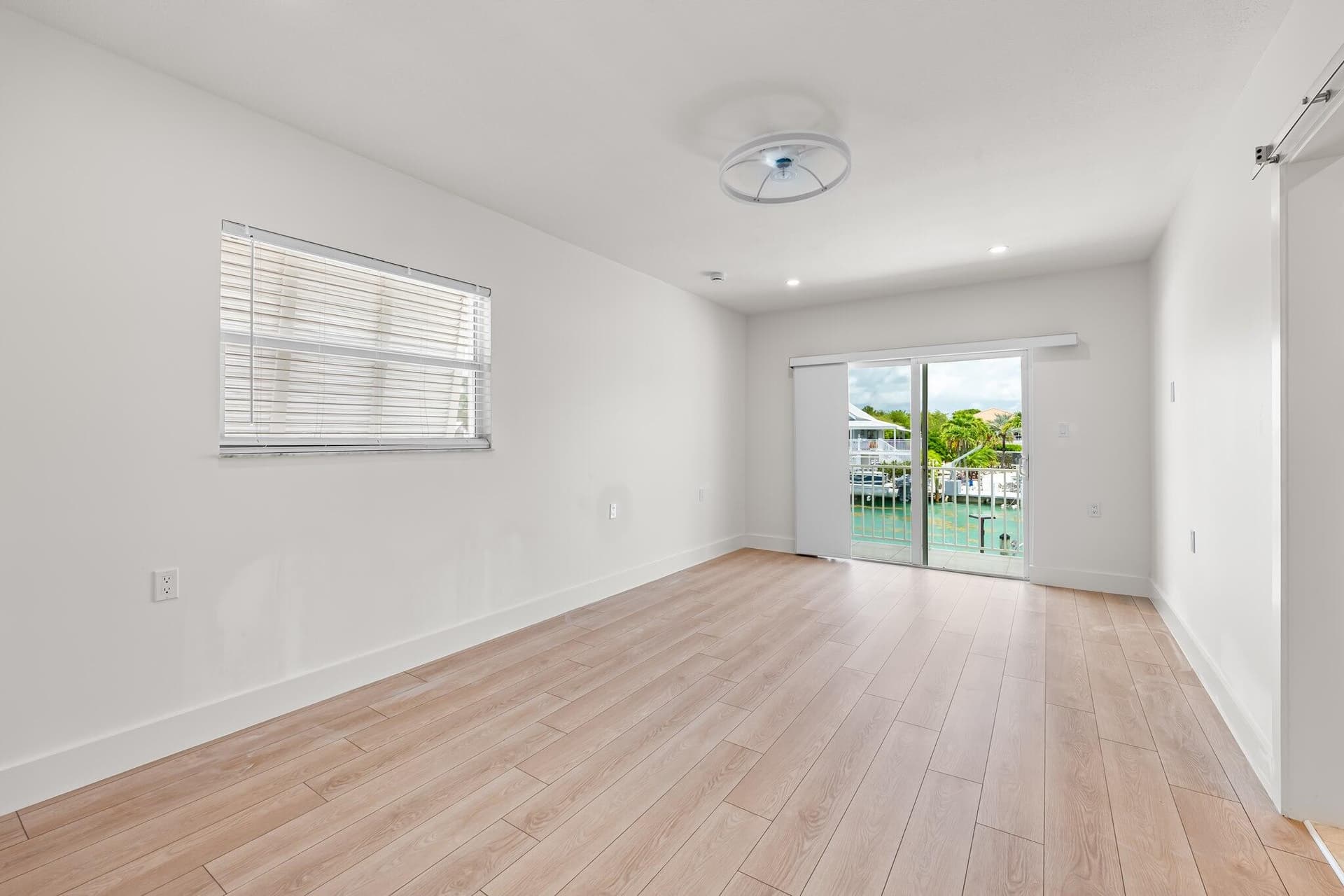248 W Seaview Drive photo 11