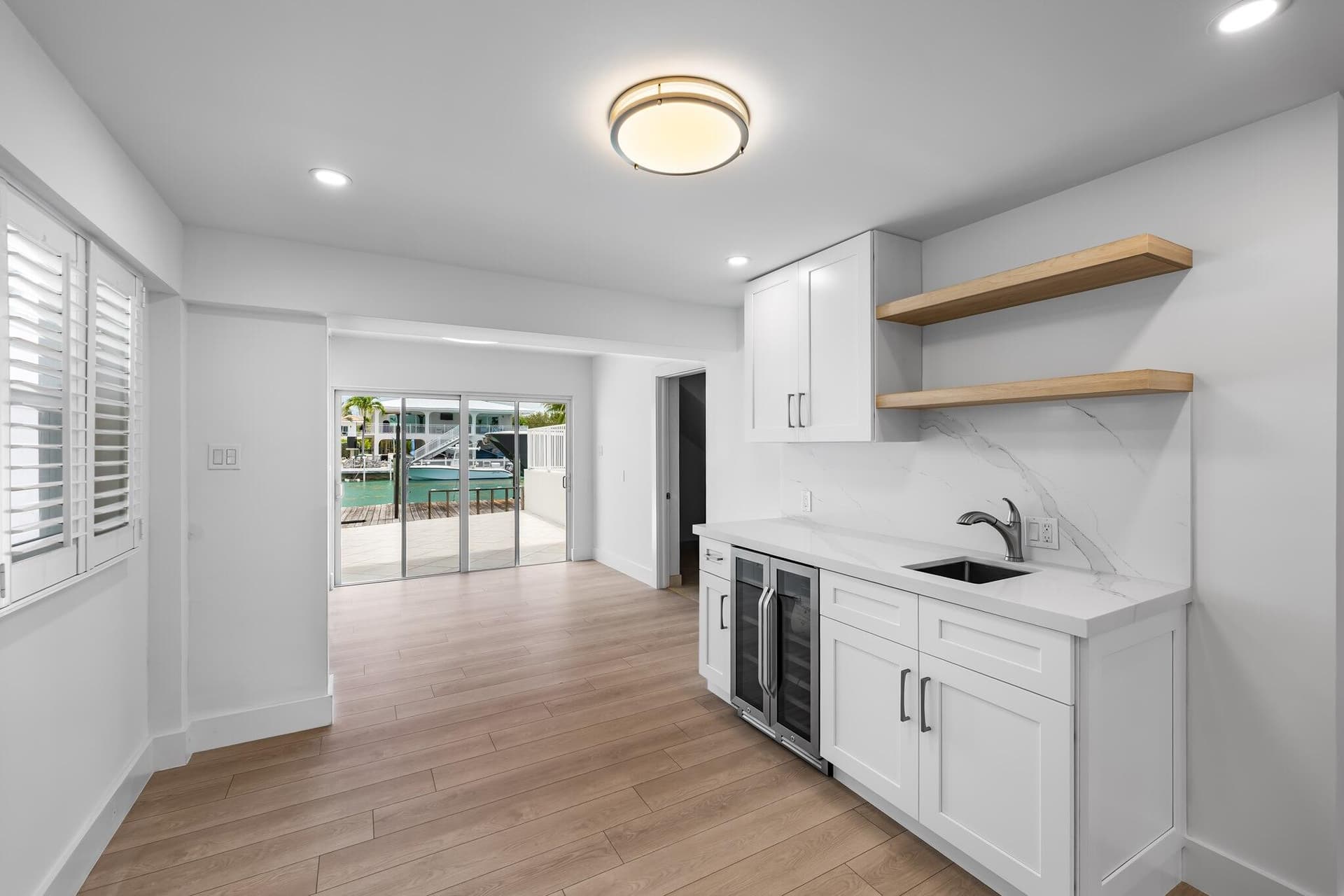 248 W Seaview Drive photo 8