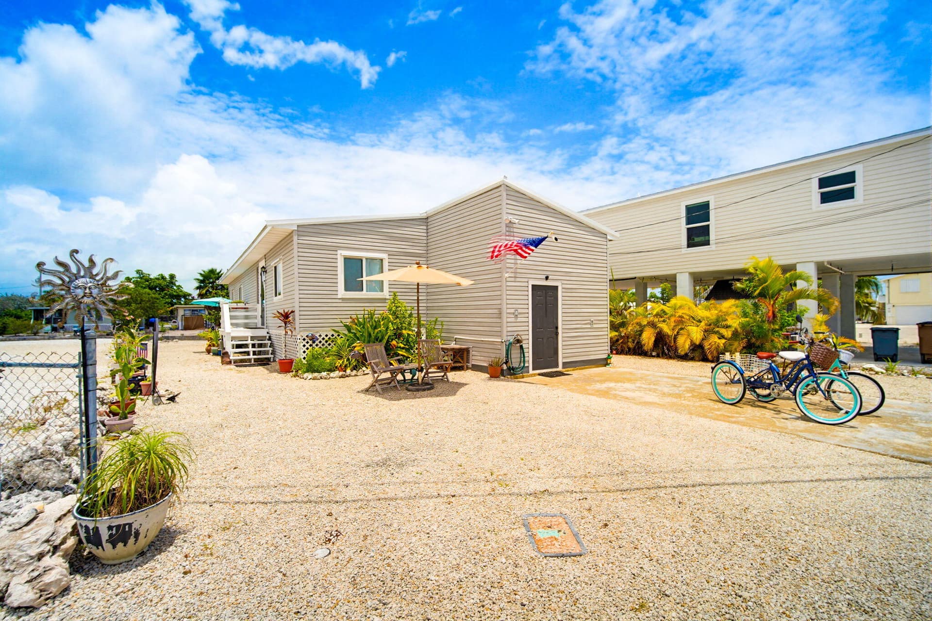 342 Boundary Lane photo 4