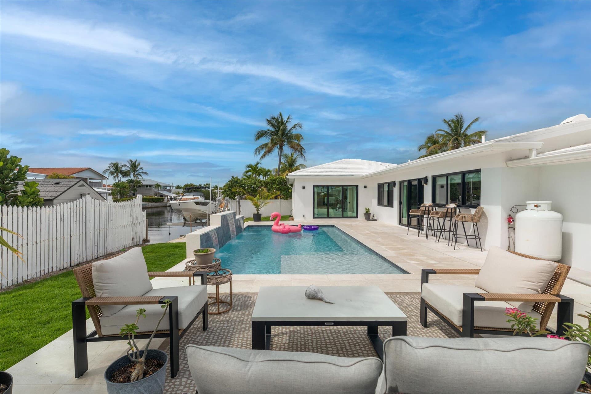 1 Bougainvillea Avenue photo 3