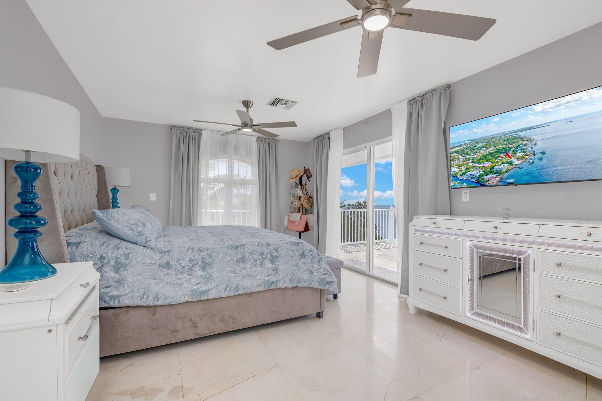 8070 Gulfstream Boulevard photo 5