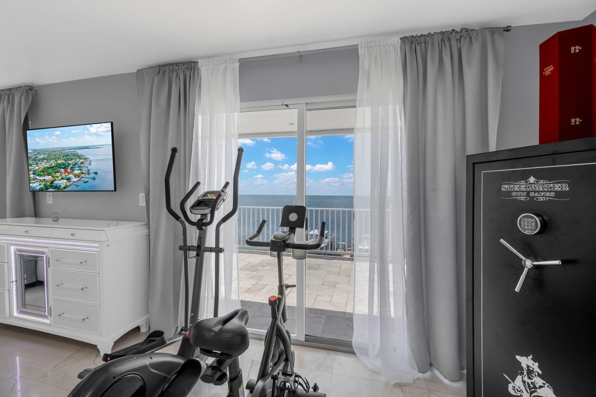 8070 Gulfstream Boulevard photo 8