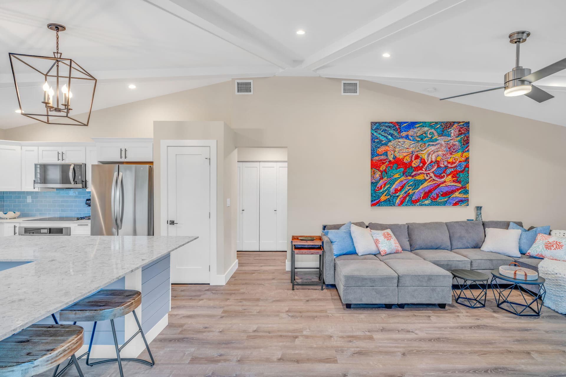 273 Indies Road photo 4