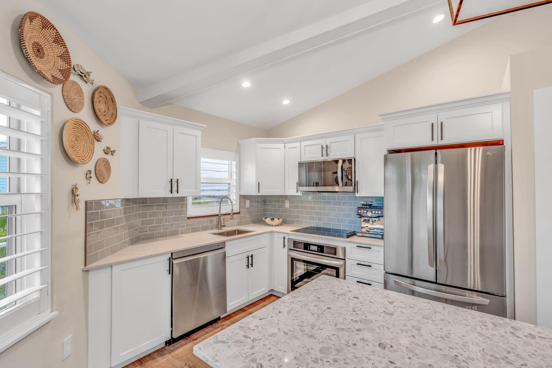 273 Indies Road photo 6