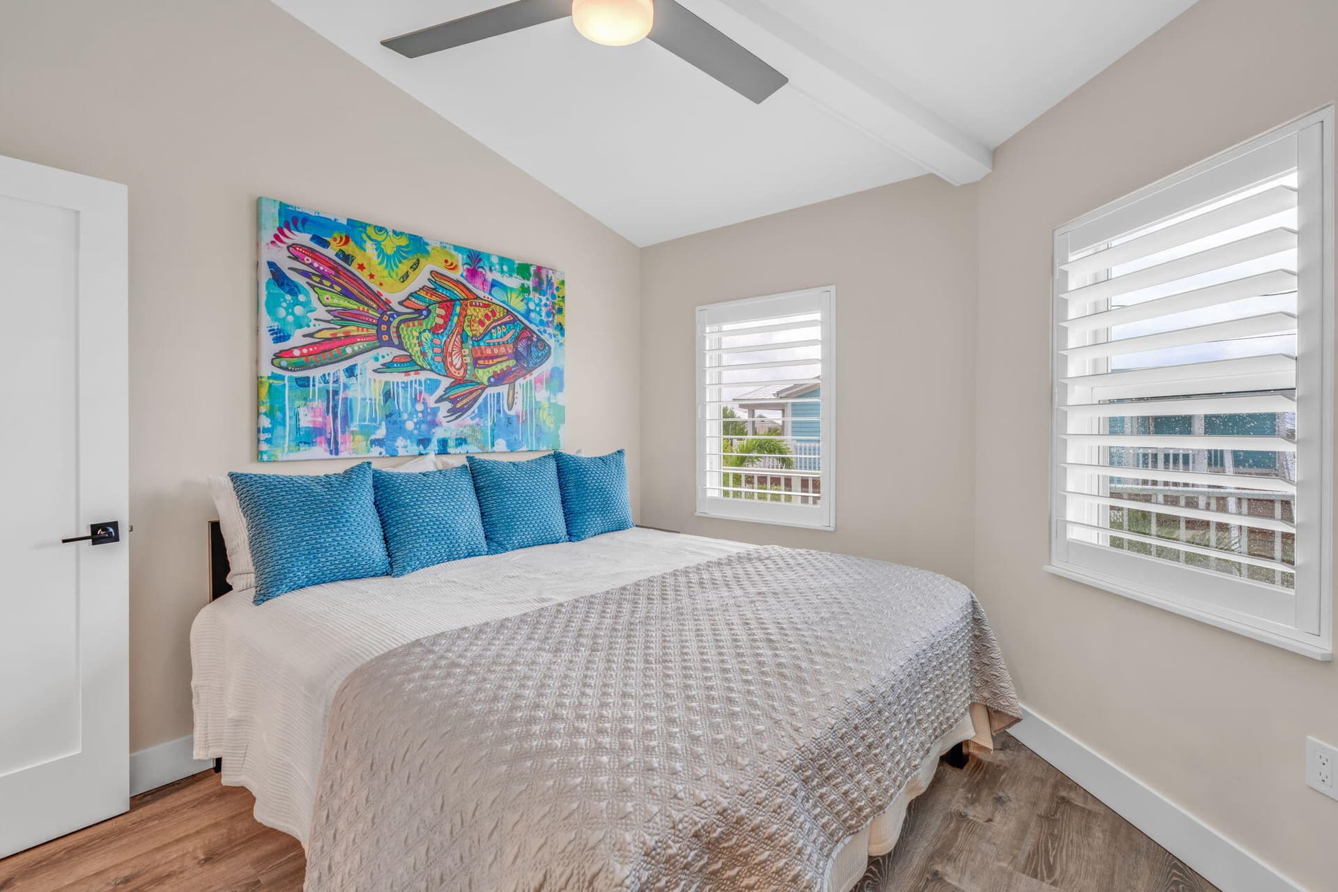 273 Indies Road photo 11