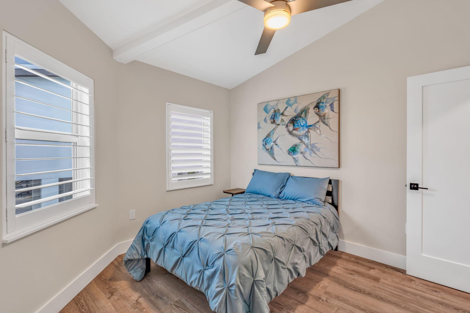 273 Indies Road photo 16