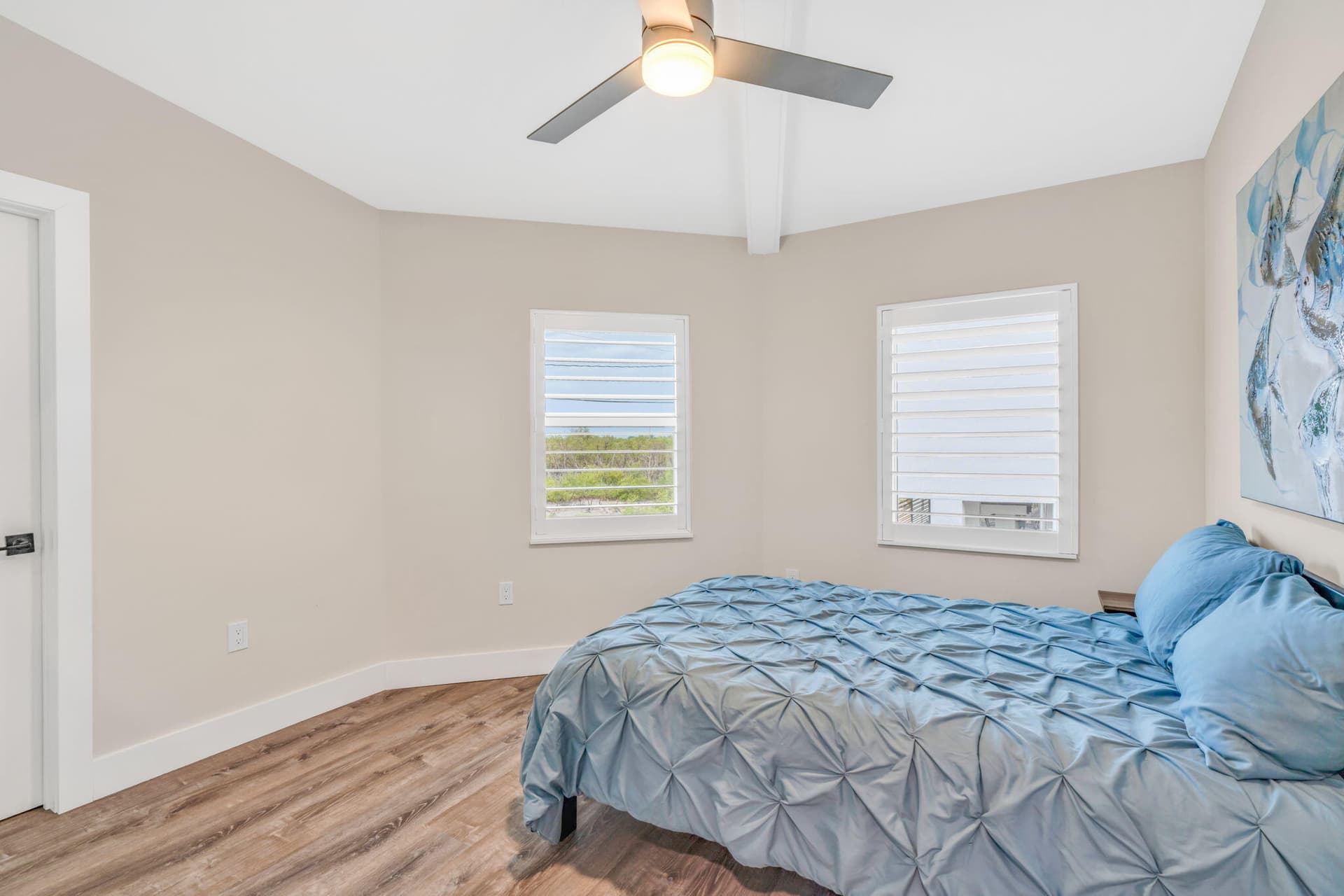 273 Indies Road photo 17