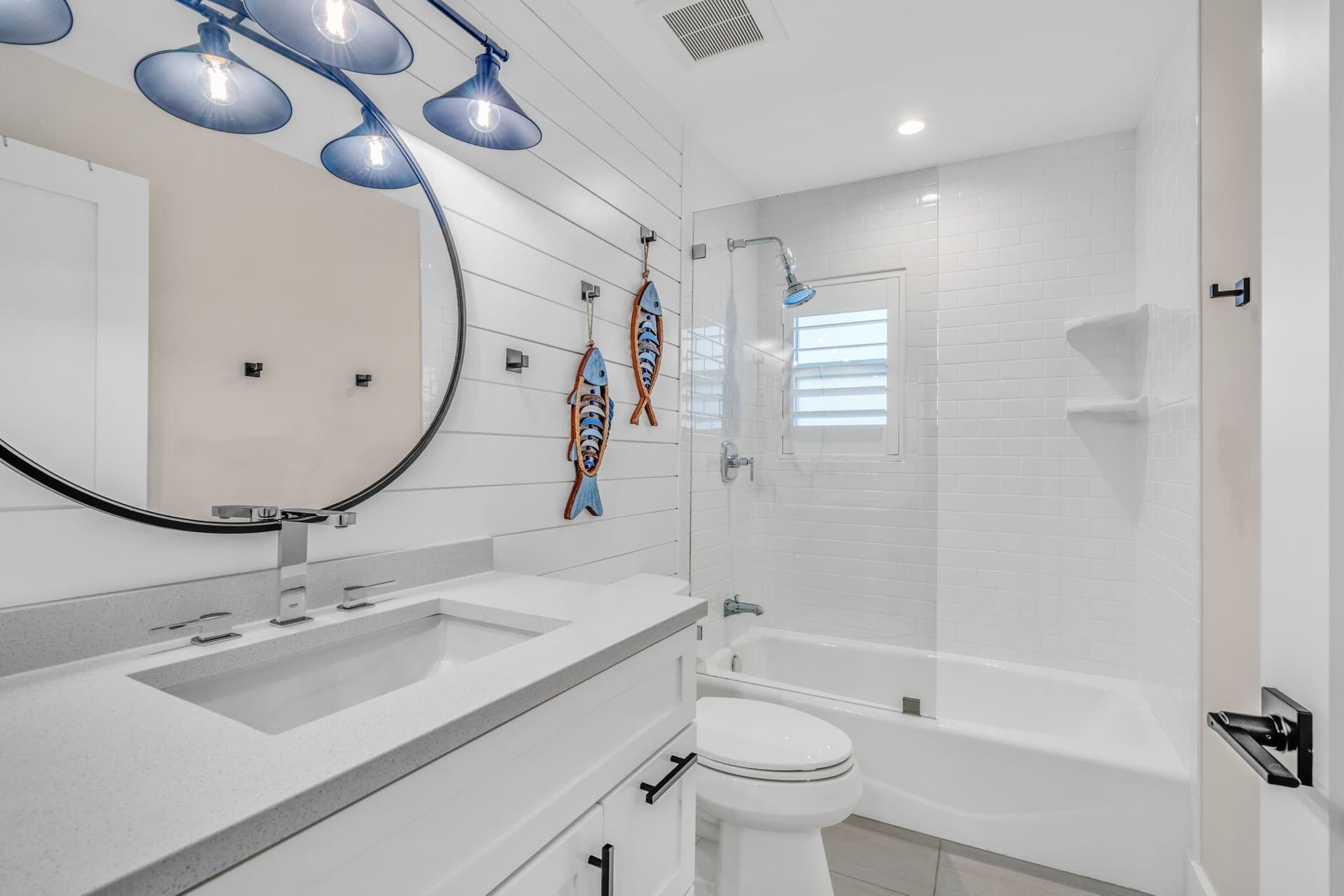 273 Indies Road photo 18