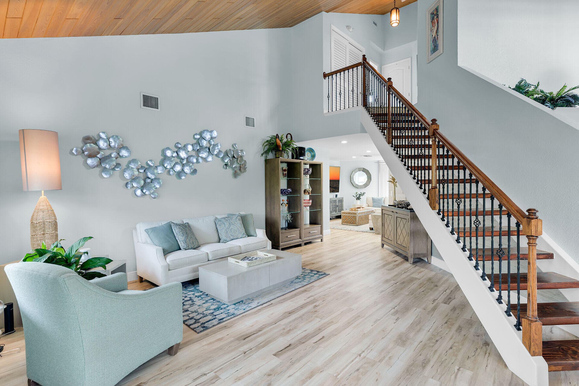 180 Ana Court photo 5