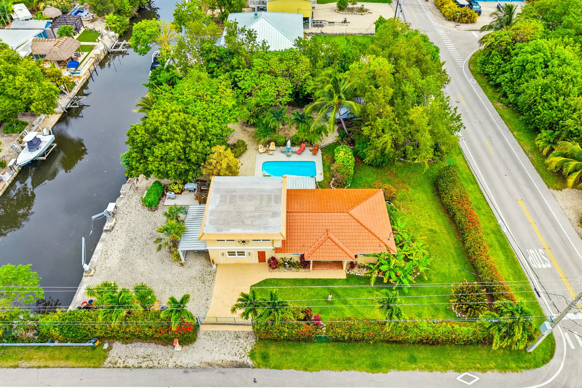 30985 Hibiscus Drive photo 1