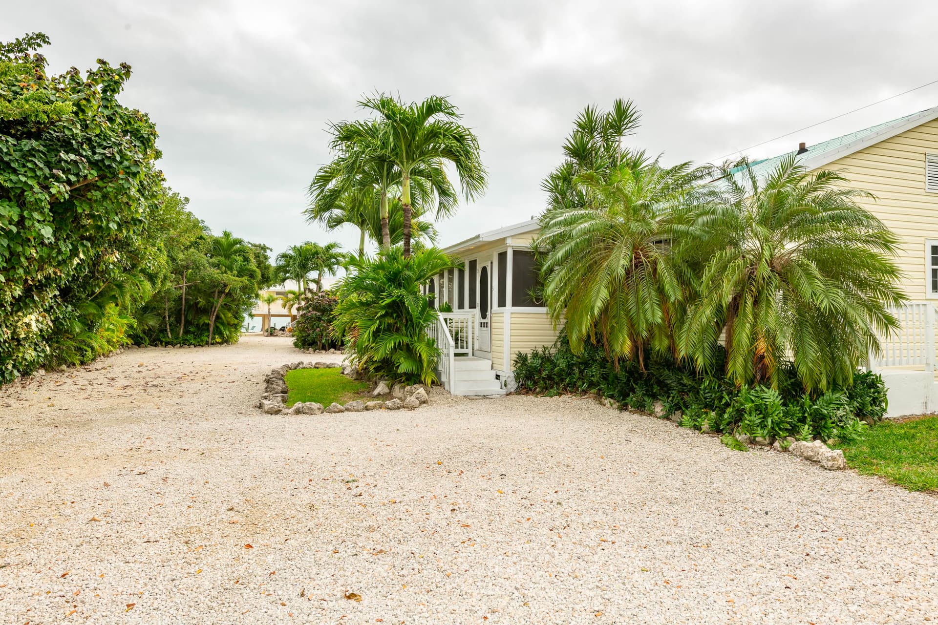 21470 Overseas Highway photo 3