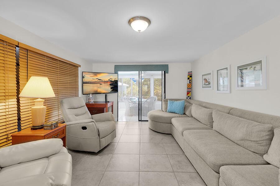 303 Sombrero Beach Road photo 9