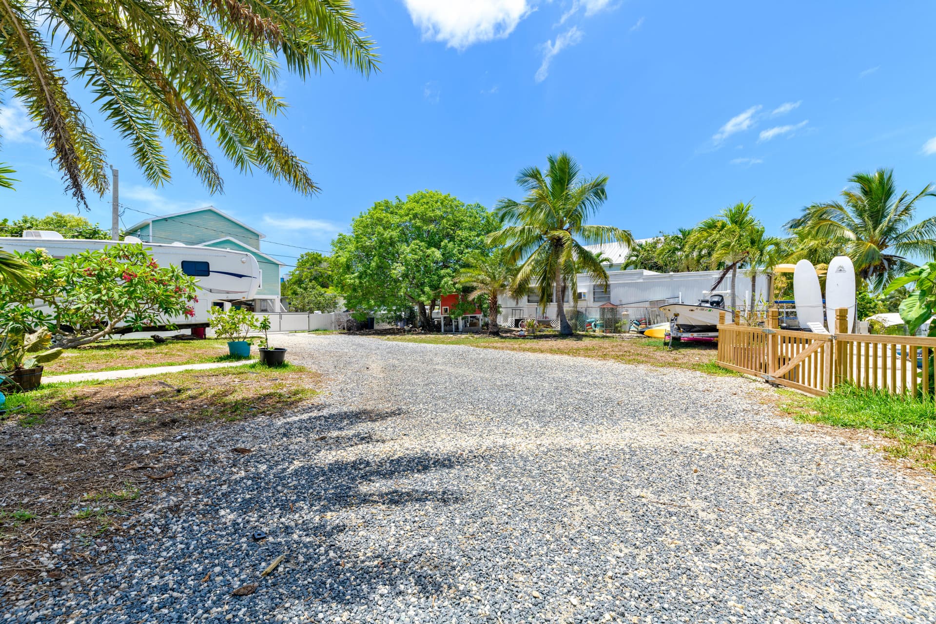 1 Riviera Drive photo 21