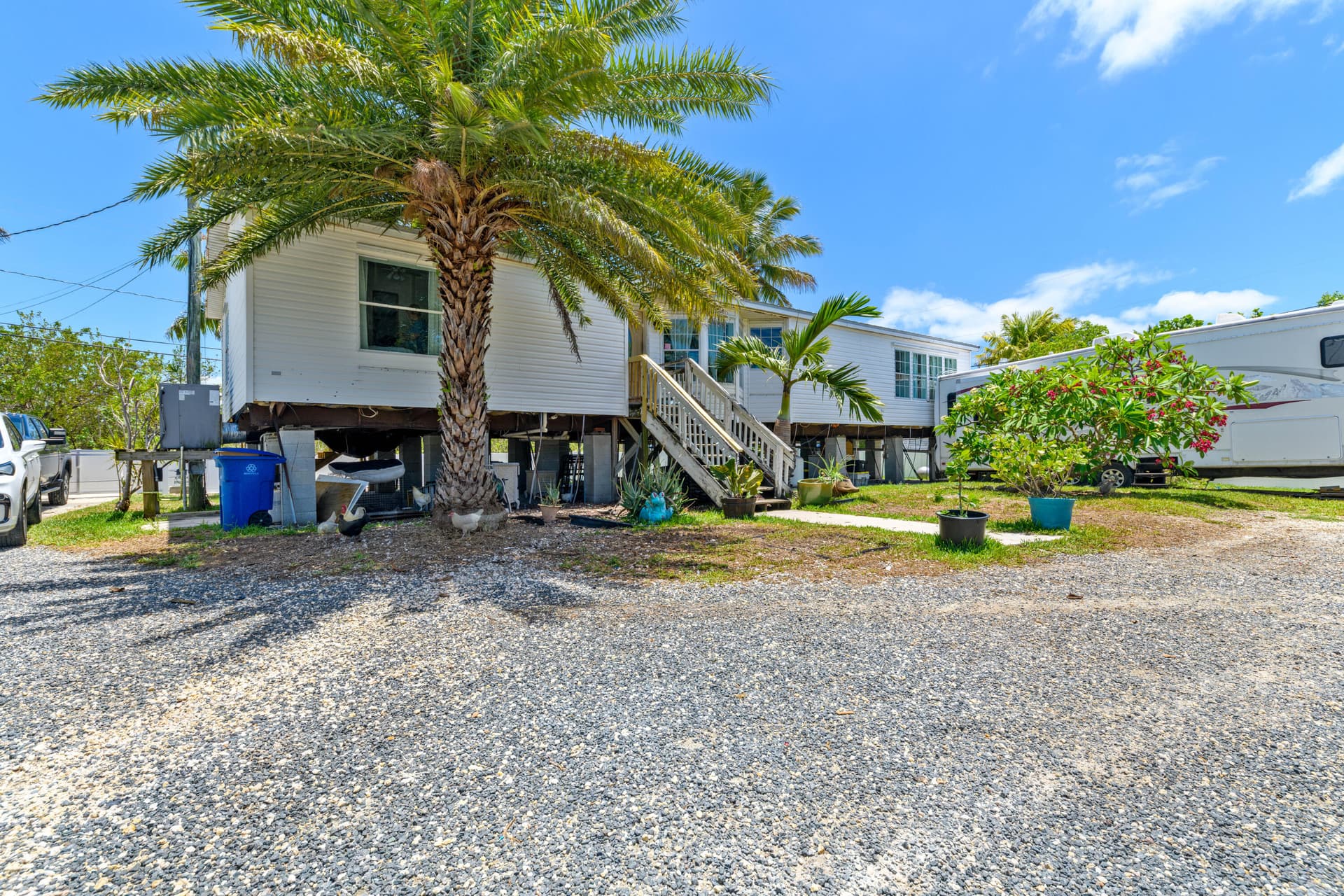 1 Riviera Drive photo 22