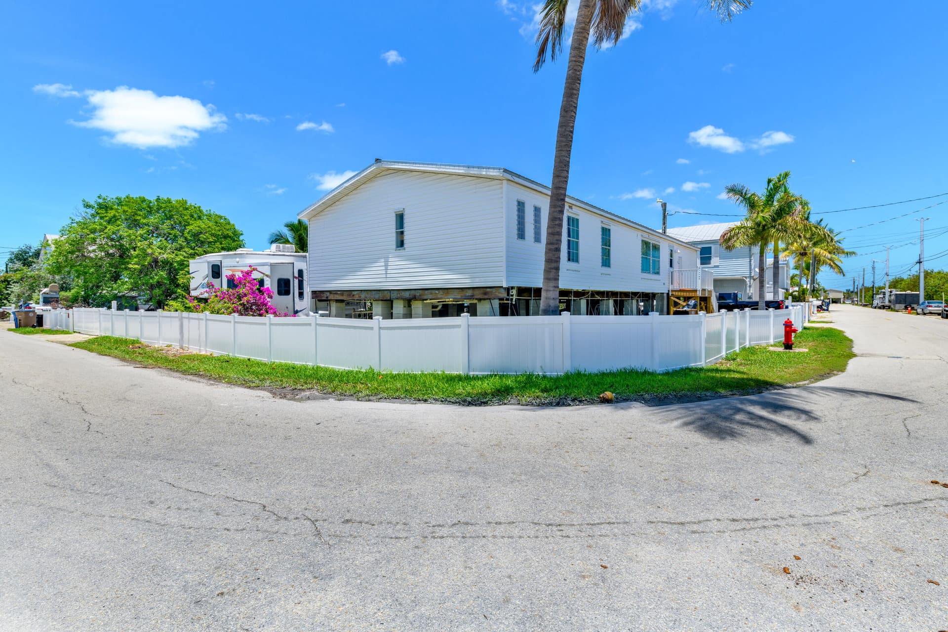 1 Riviera Drive photo 25