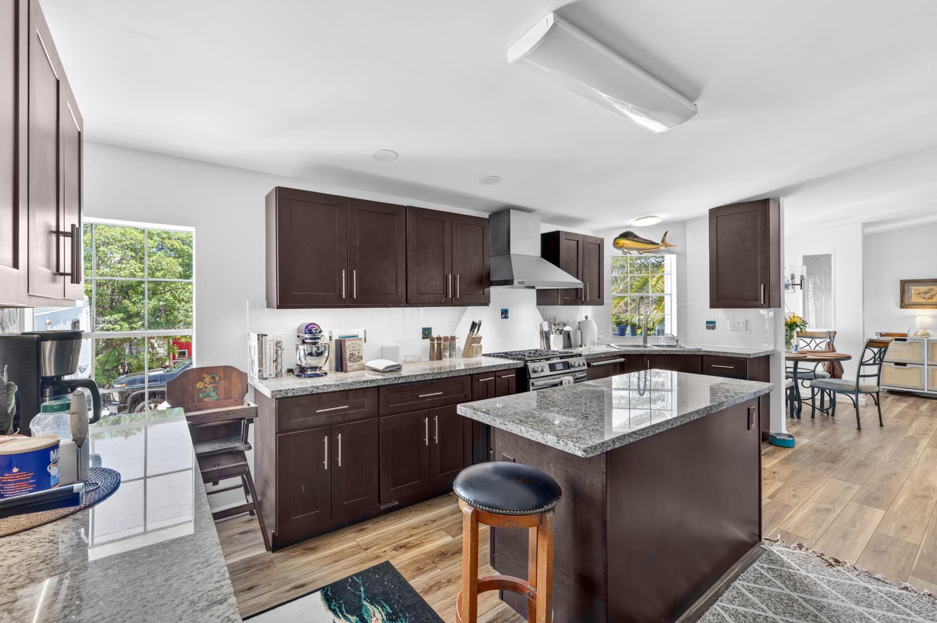 1 Riviera Drive photo 10