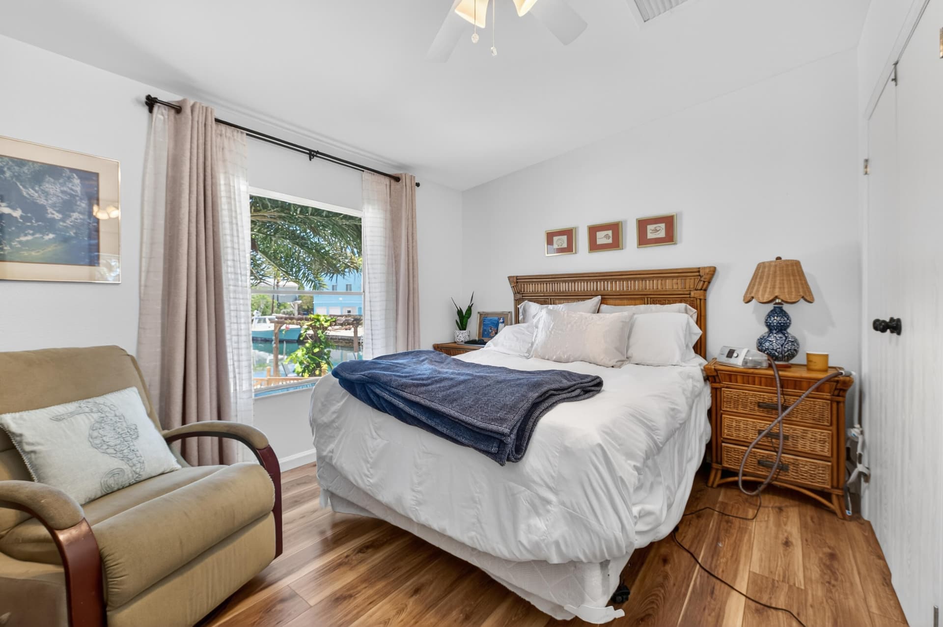 1 Riviera Drive photo 18
