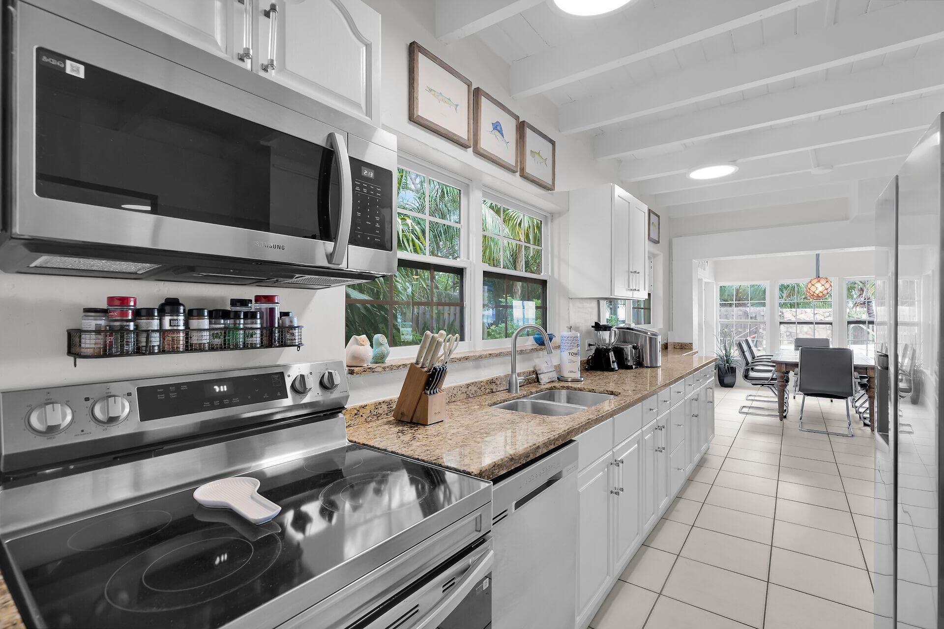 901 46th Street photo 22