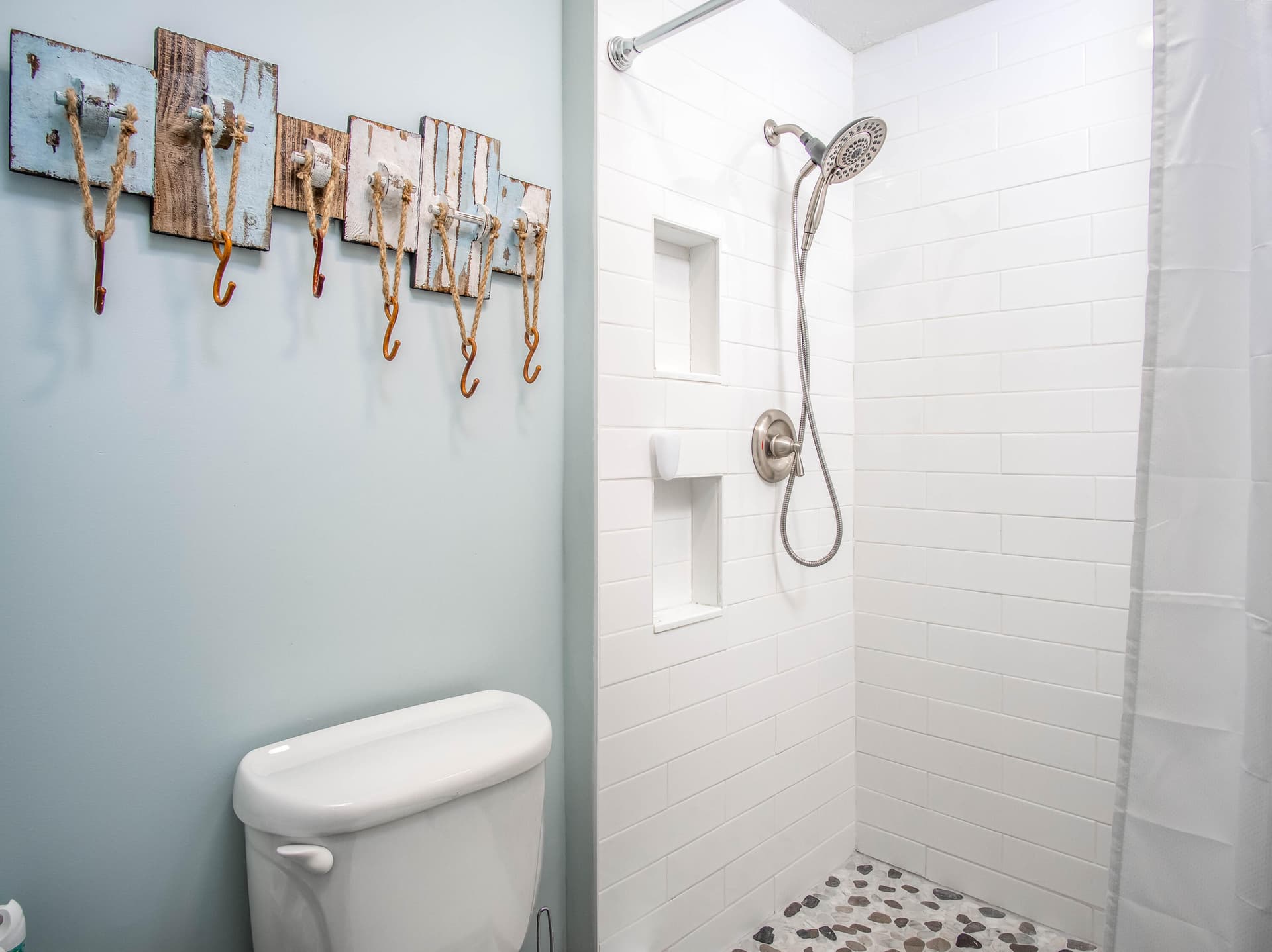 105 Avenue D APT 104 photo 17