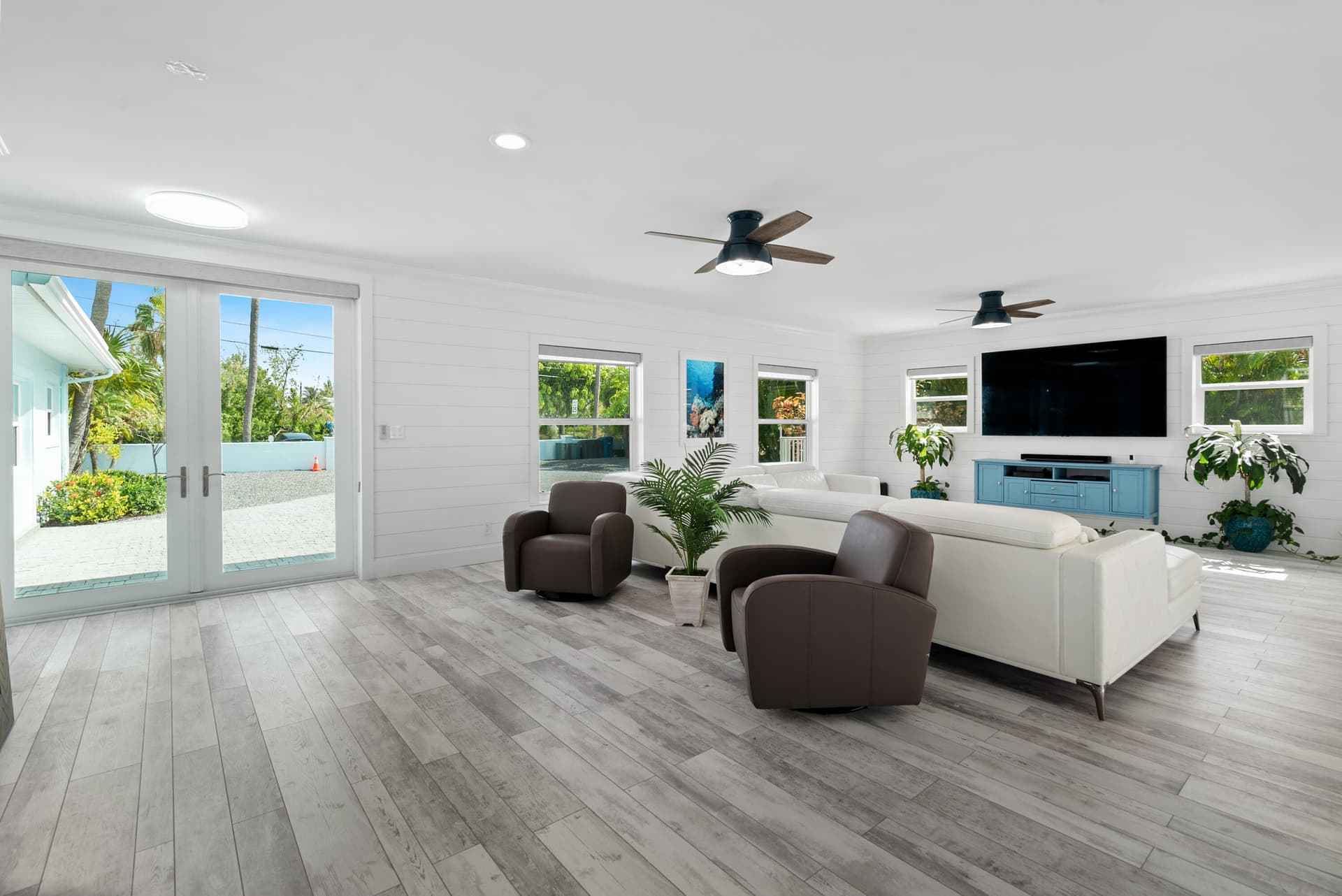 1100 S Indies Drive photo 21