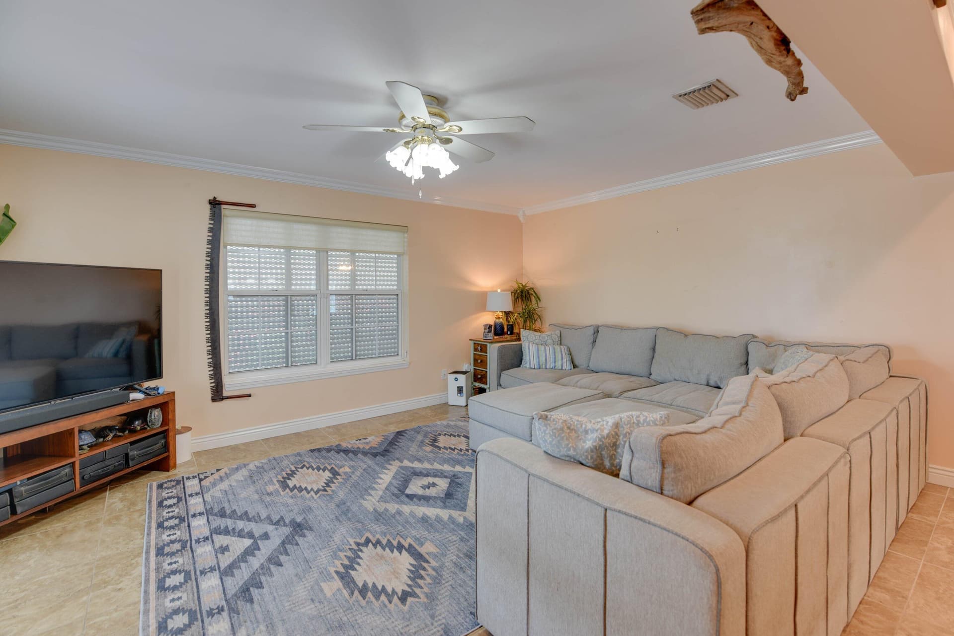 706 E Caribbean Drive photo 8
