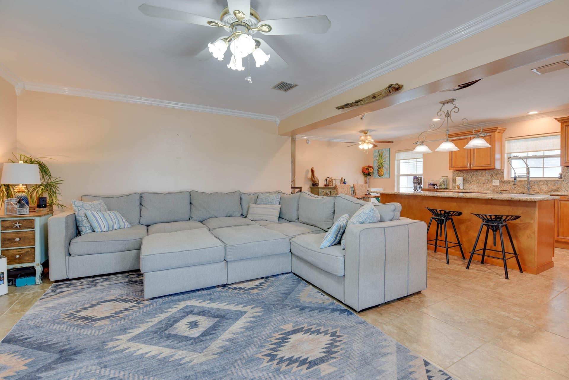 706 E Caribbean Drive photo 7
