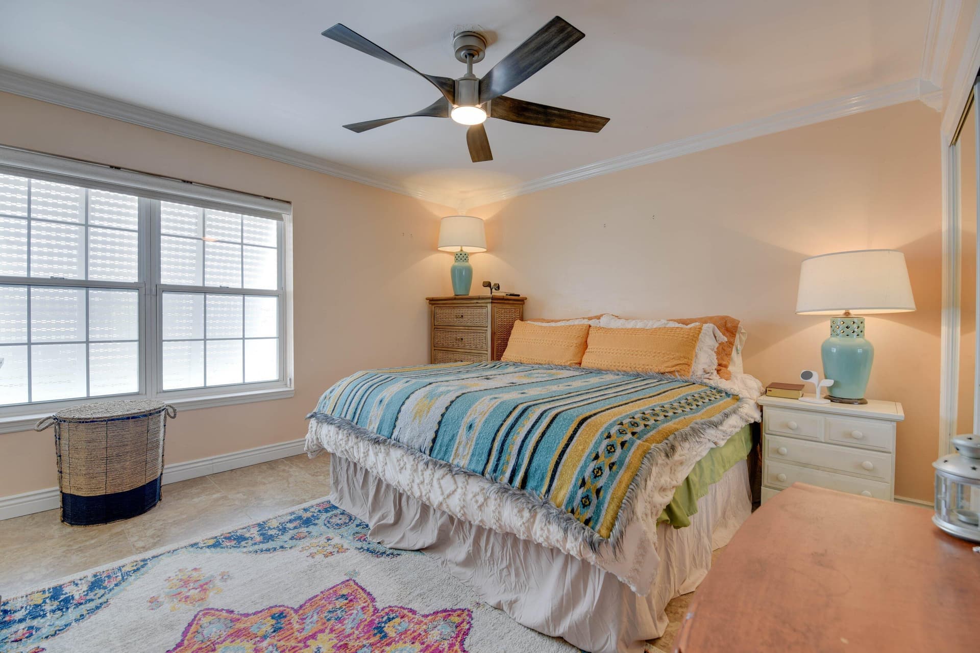 706 E Caribbean Drive photo 9