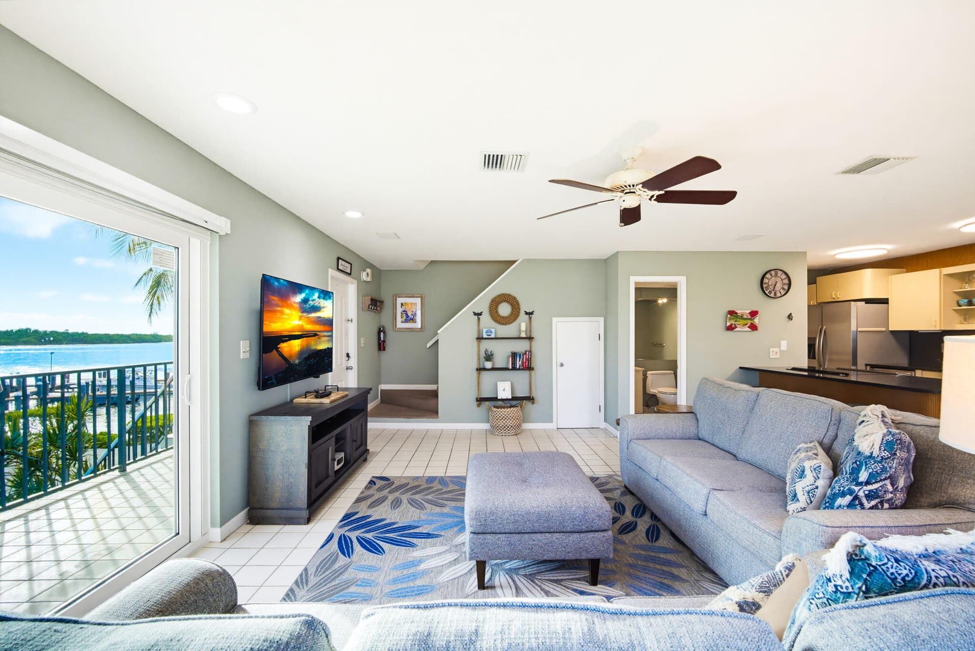 12690 Overseas Highway APT 310 photo 9