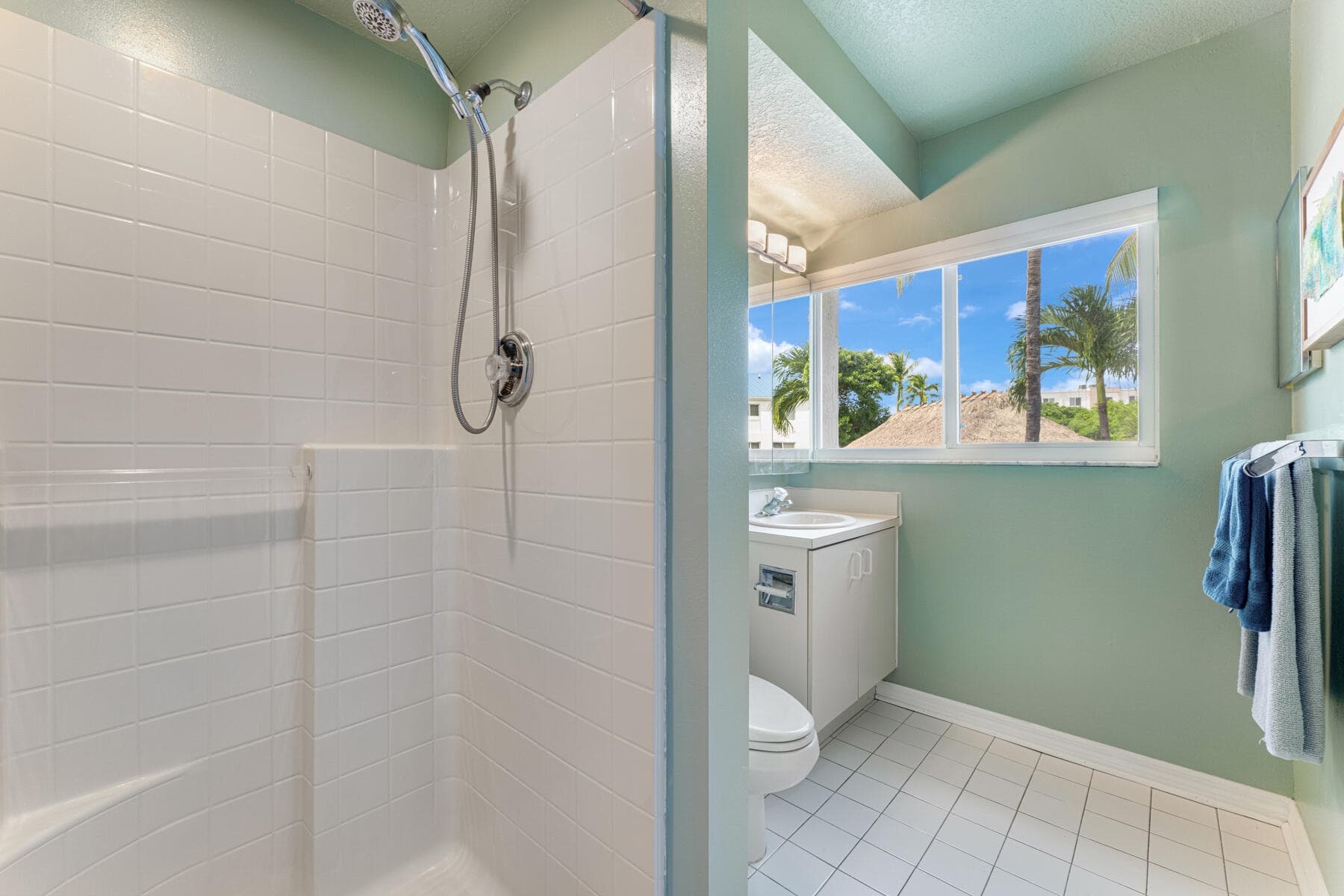 95 Coco Plum Unit Drive 4B photo 21