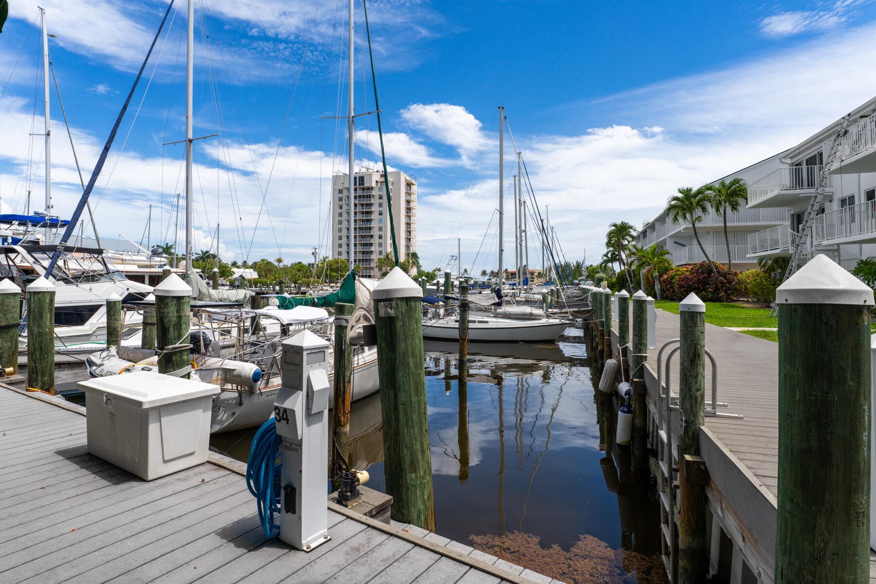 95 Coco Plum Unit Drive 4B photo 5
