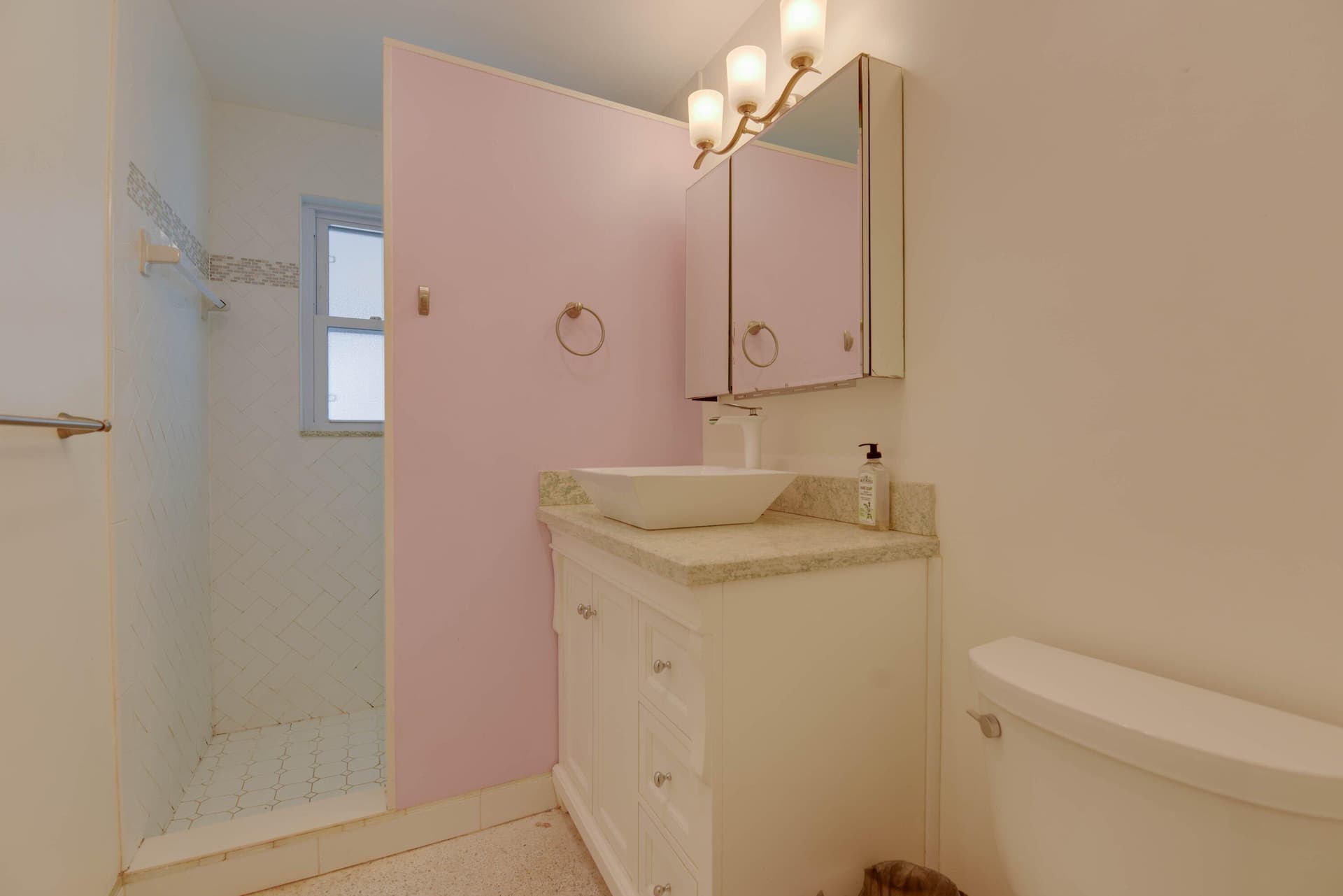 466 W Shore Drive photo 21