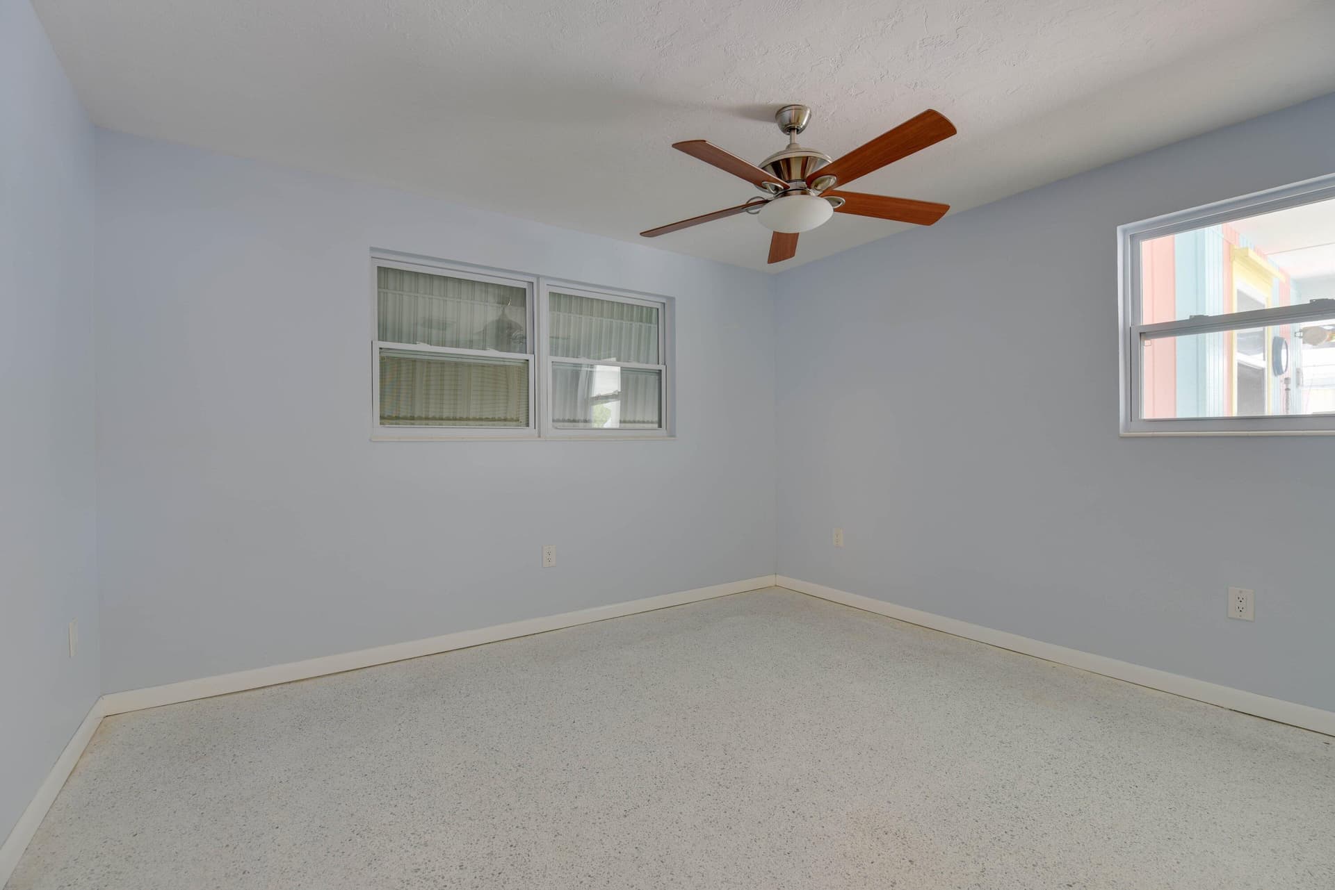 466 W Shore Drive photo 16