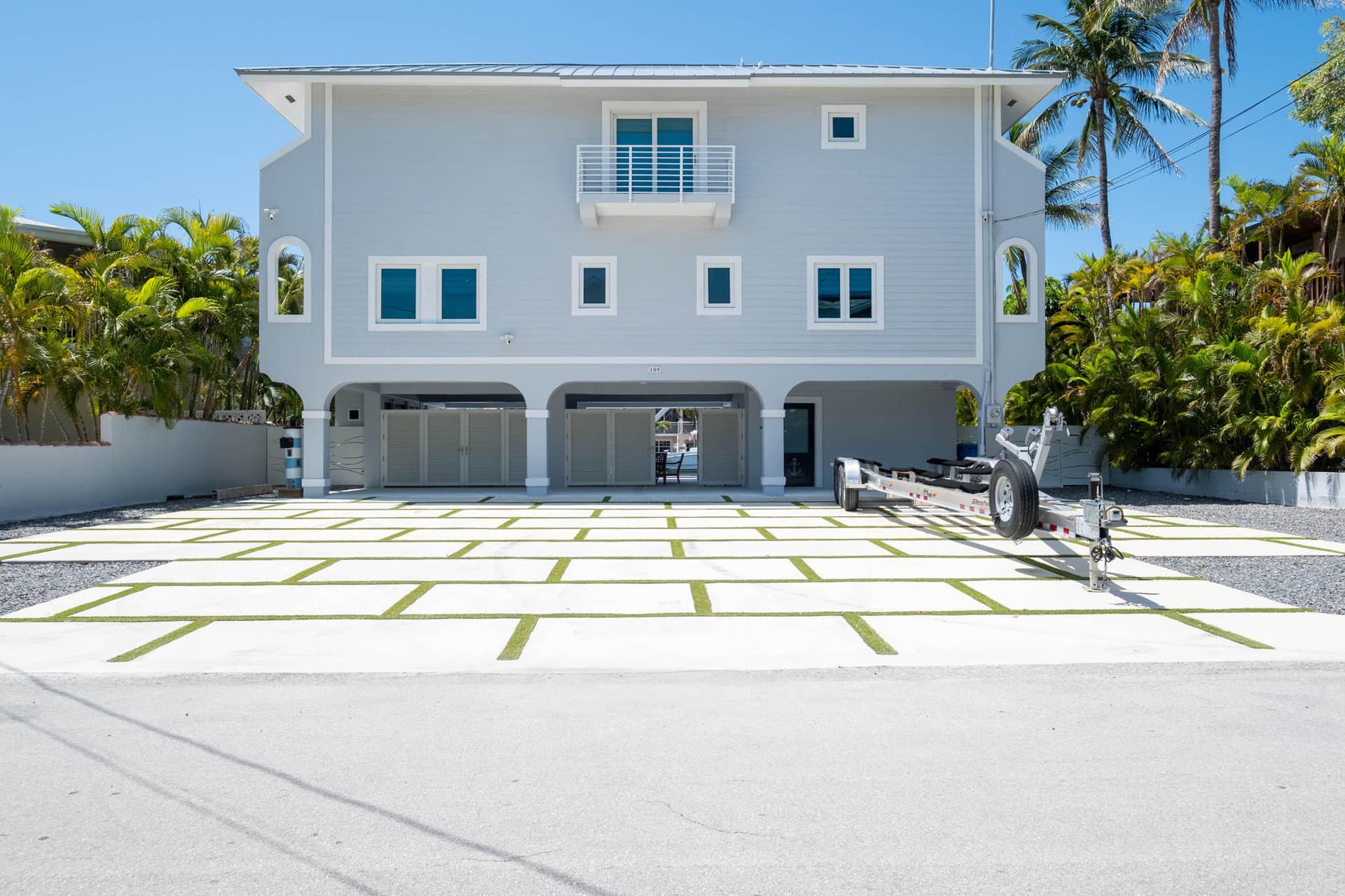 109 Giardino Drive photo 3