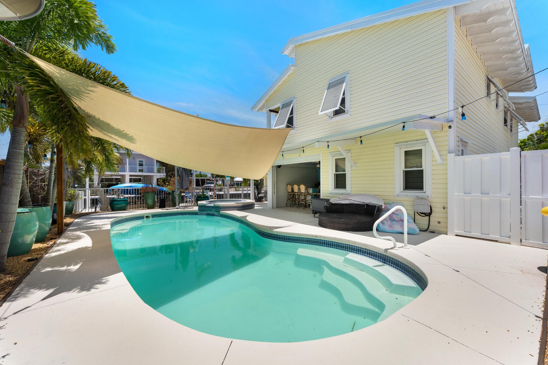 11563 4th Avenue Ocean photo 1