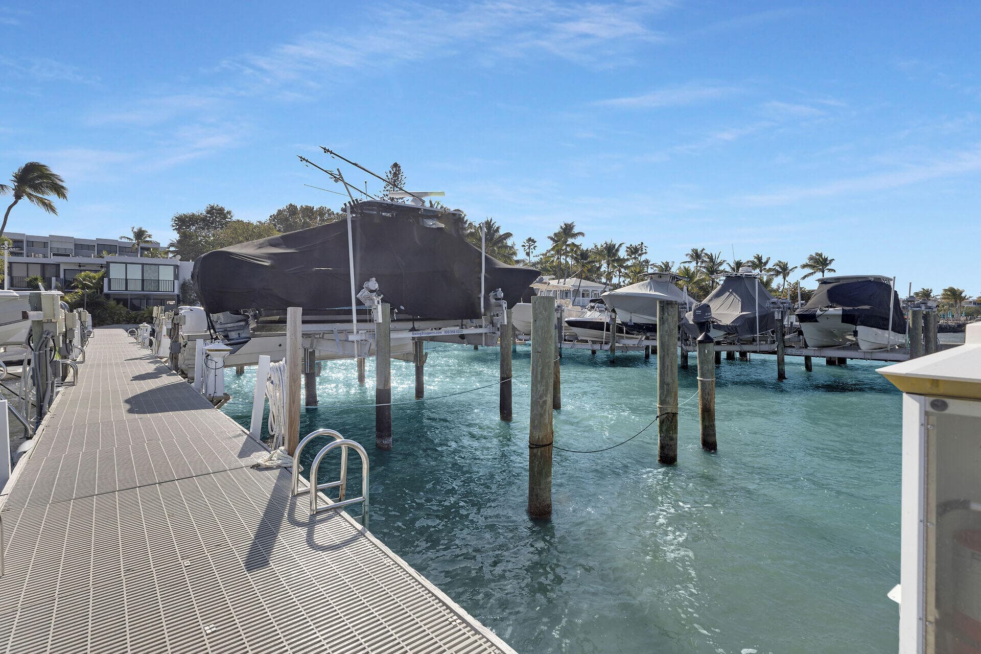 104350 Overseas Highway A509 photo 24