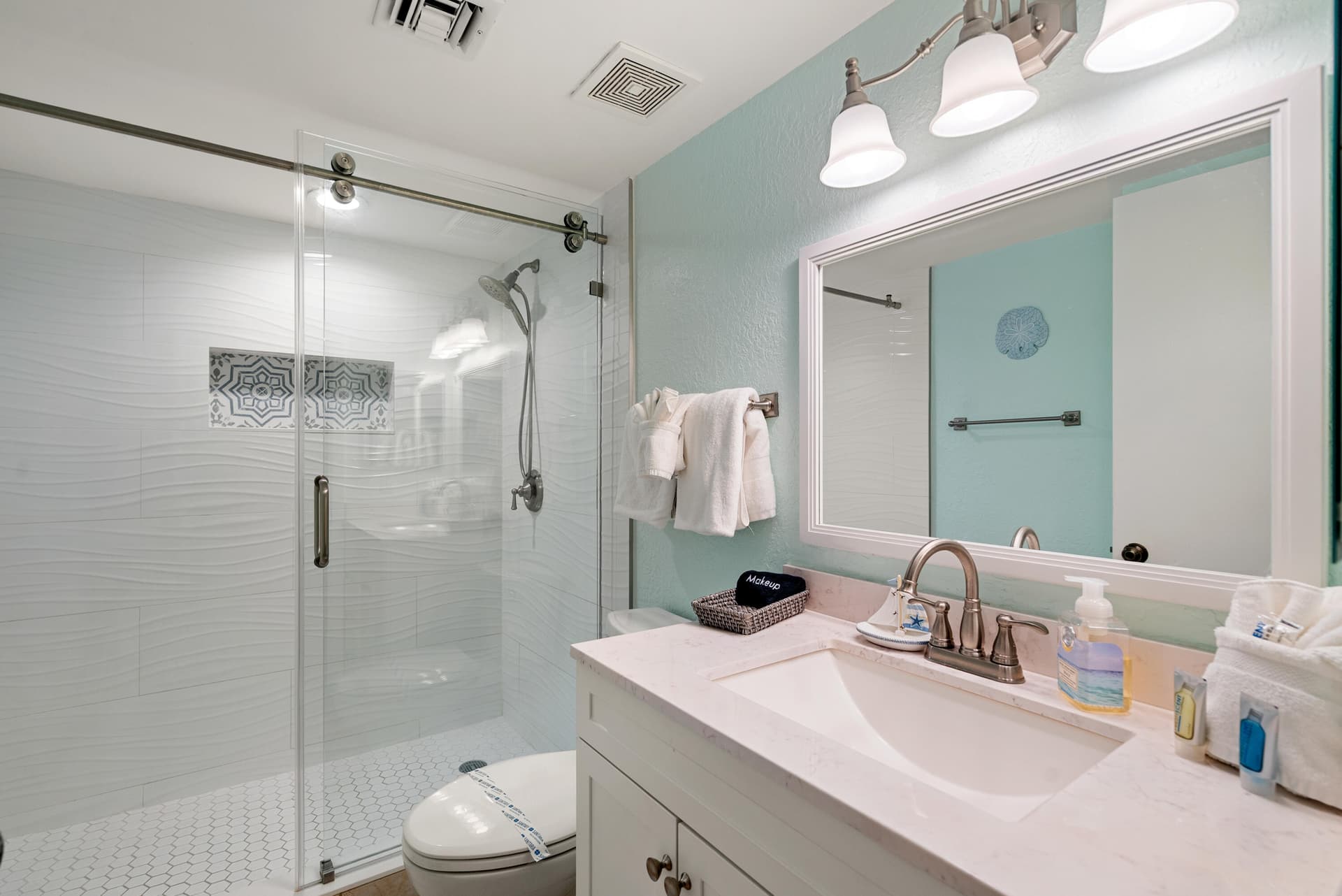 500 Burton Drive 1402 photo 7