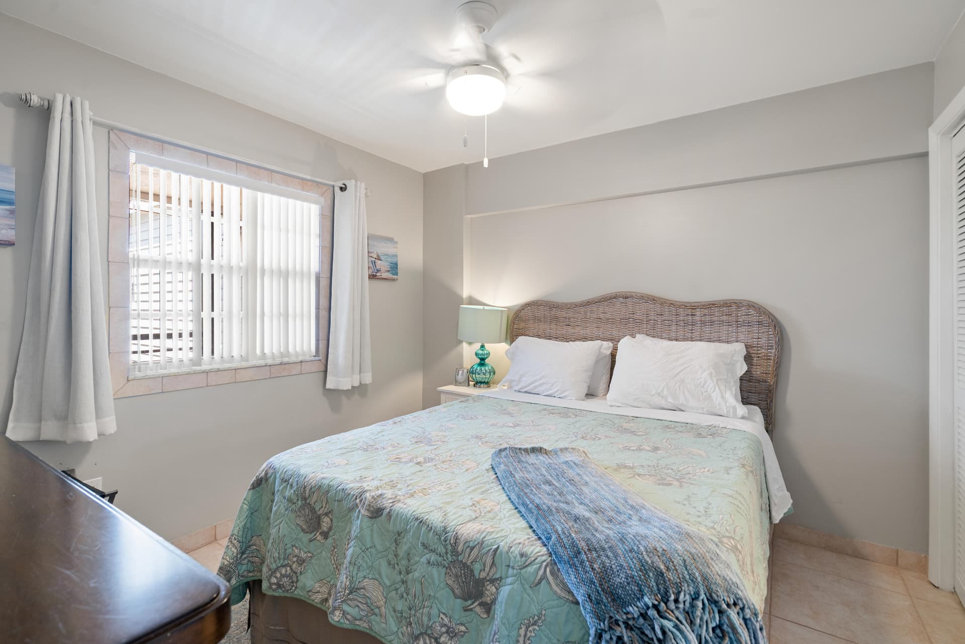 500 Burton Drive 1402 photo 8