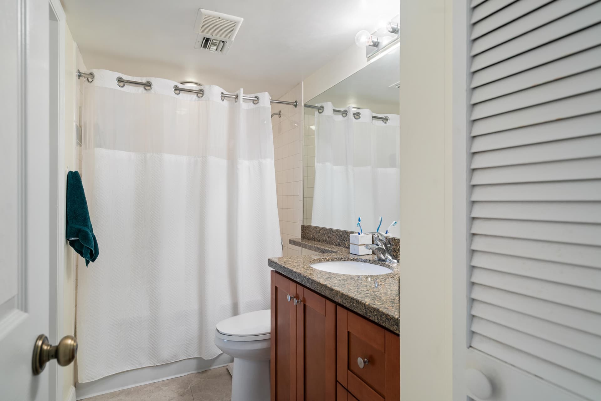 500 Burton Drive 2304 photo 10