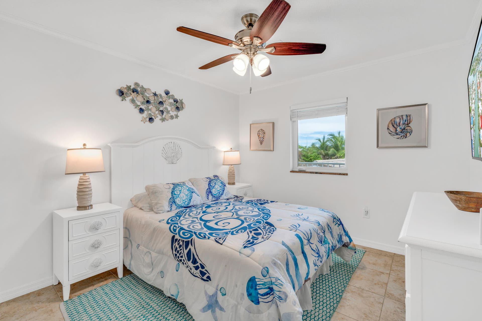 581 10th Street photo 22