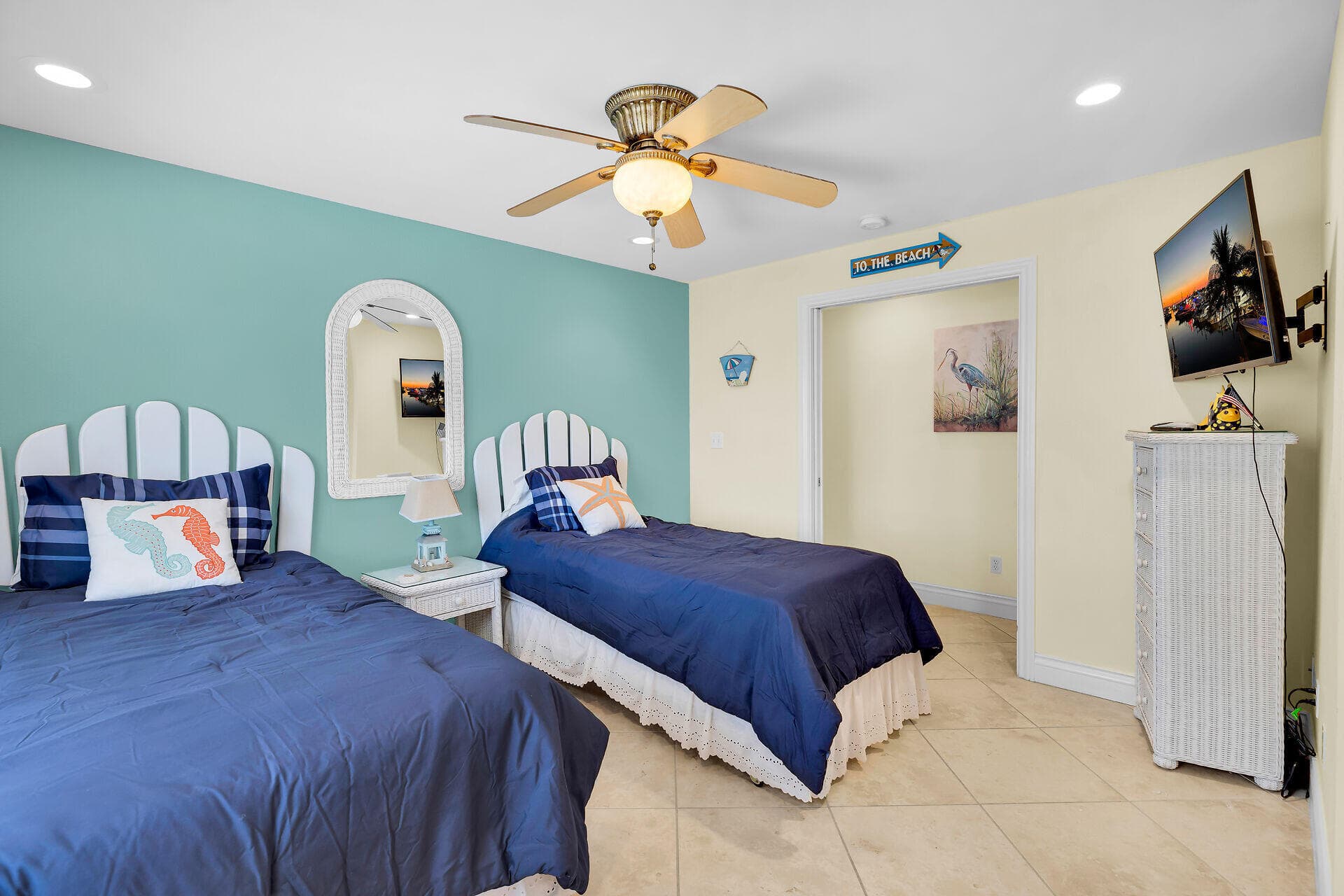 271 3rd Street photo 14