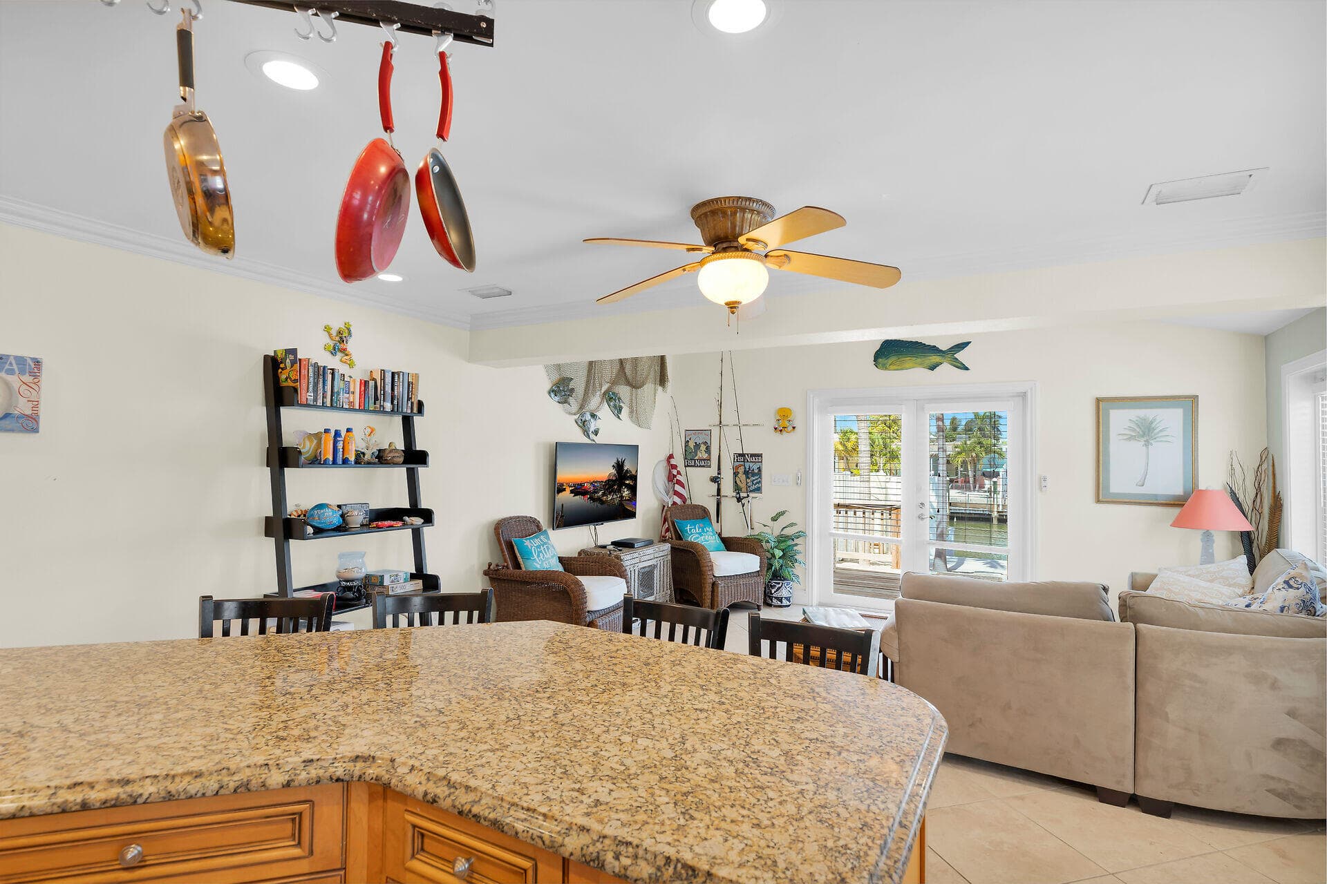 271 3rd Street photo 6