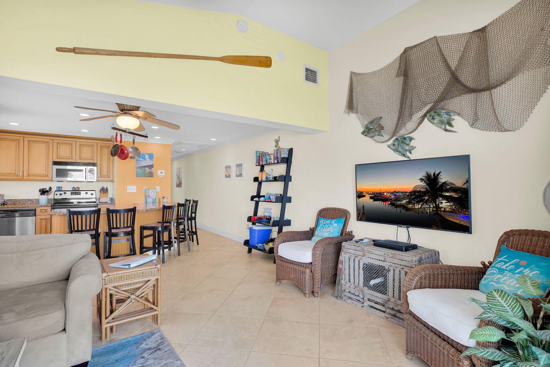 271 3rd Street photo 10