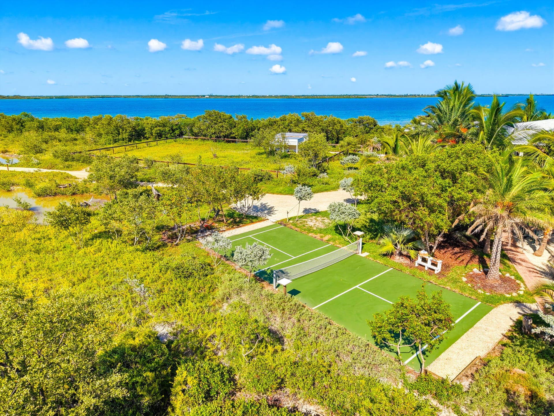 0 Howell Key photo 12