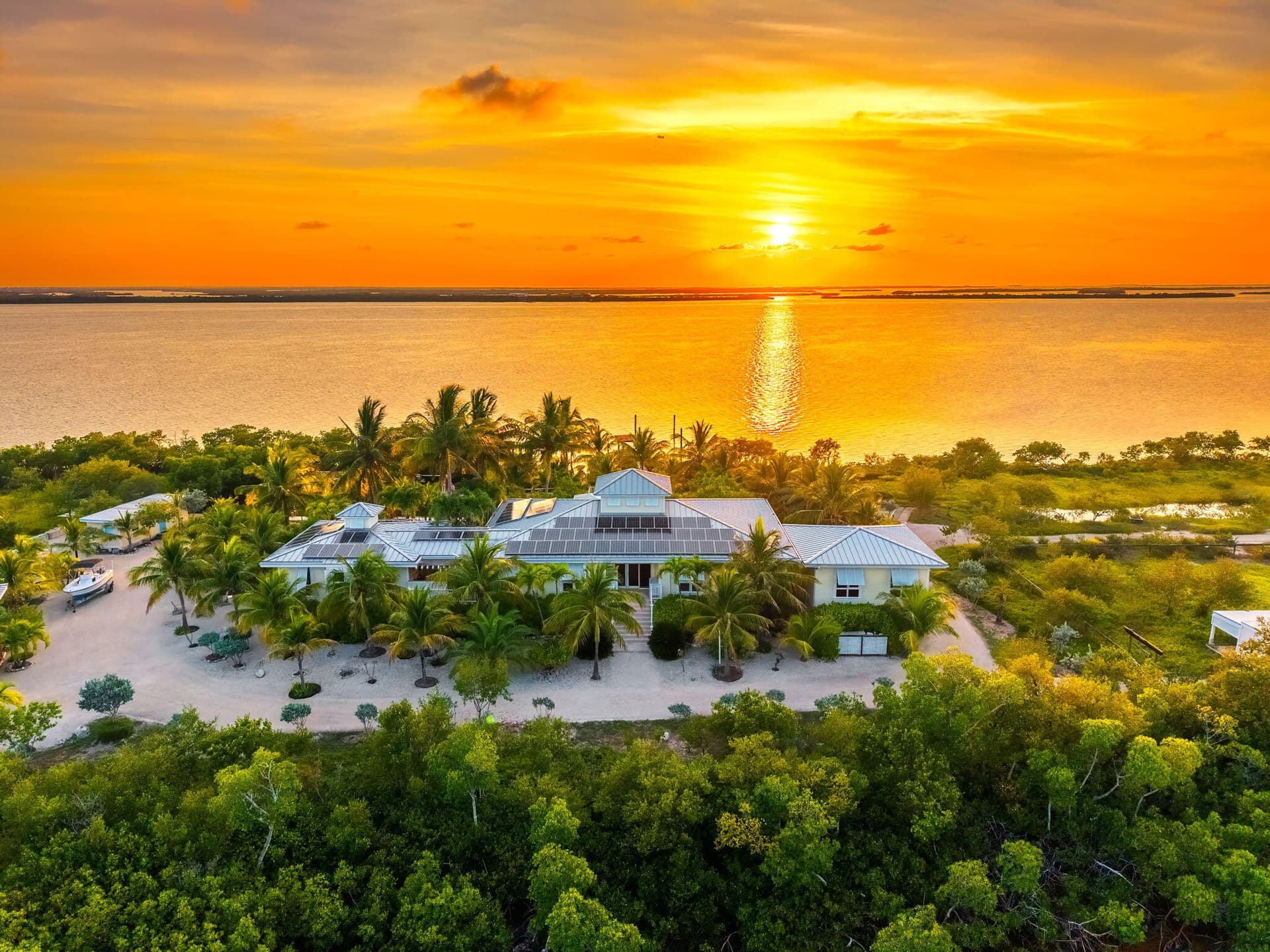 0 Howell Key photo 1