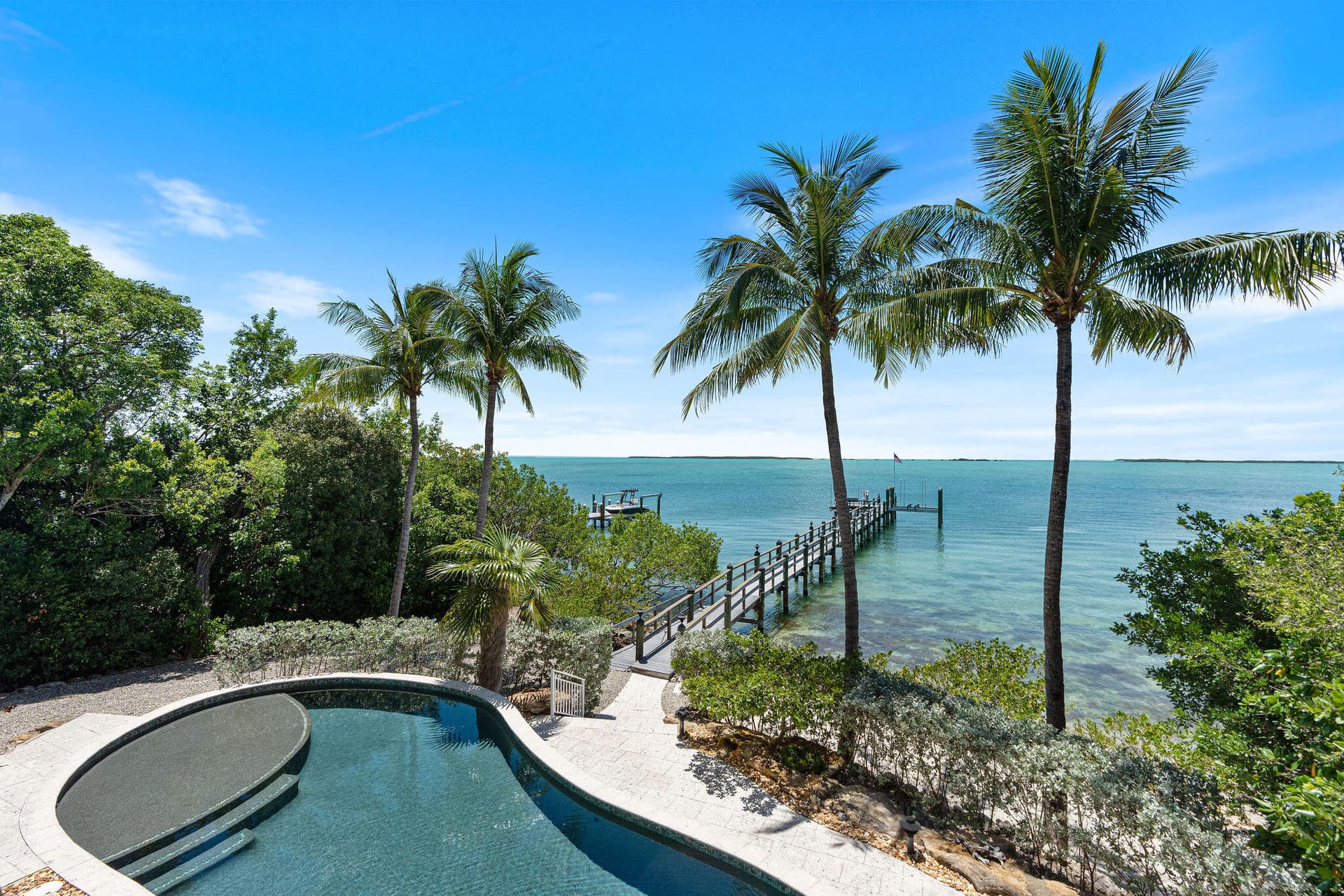 104 Coastal Dr photo 3