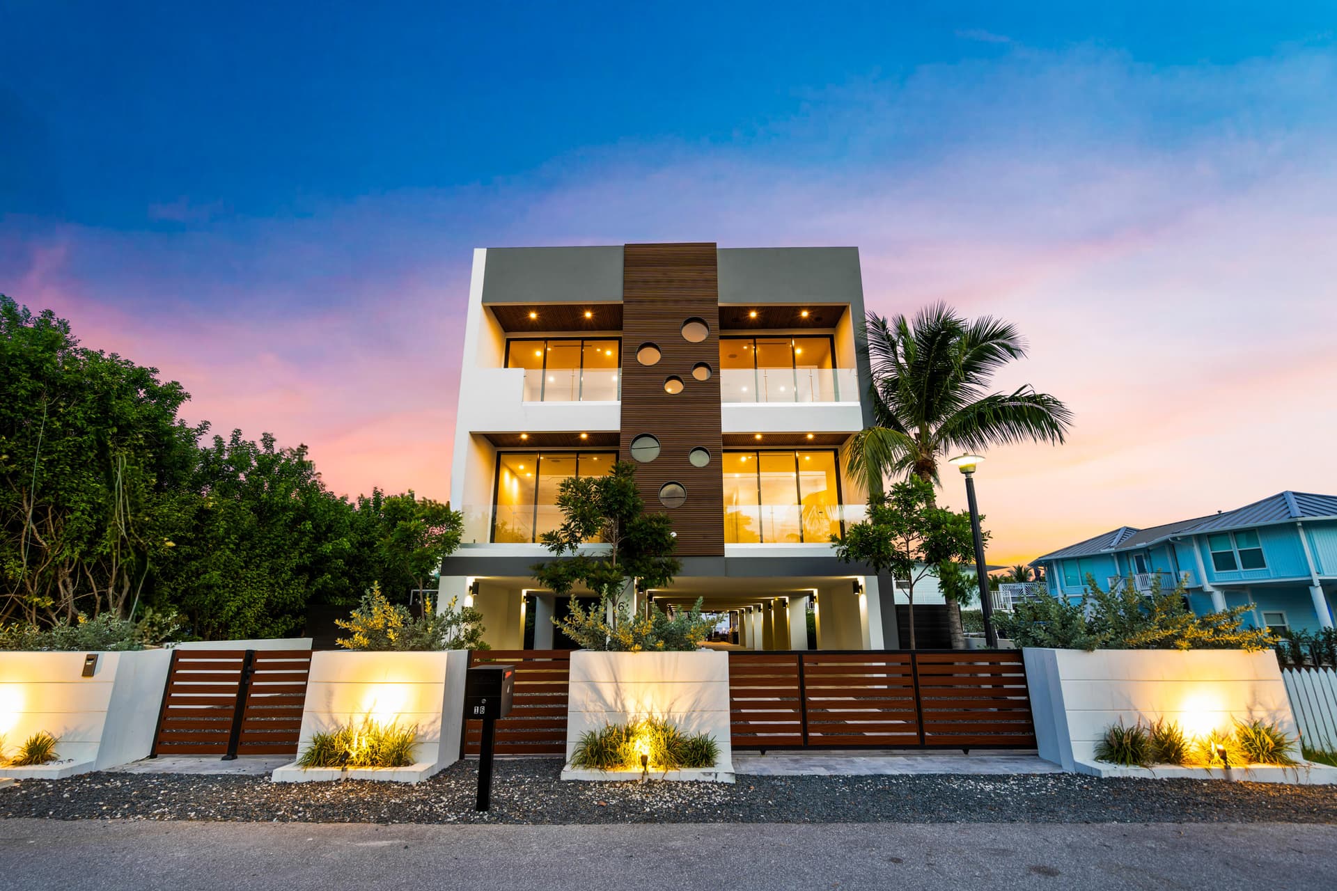 16 Seaside Ave photo 8
