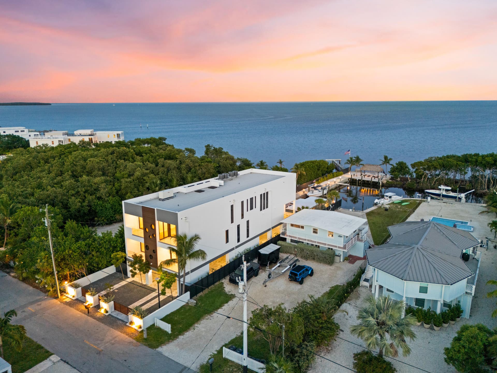 16 Seaside Ave photo 9